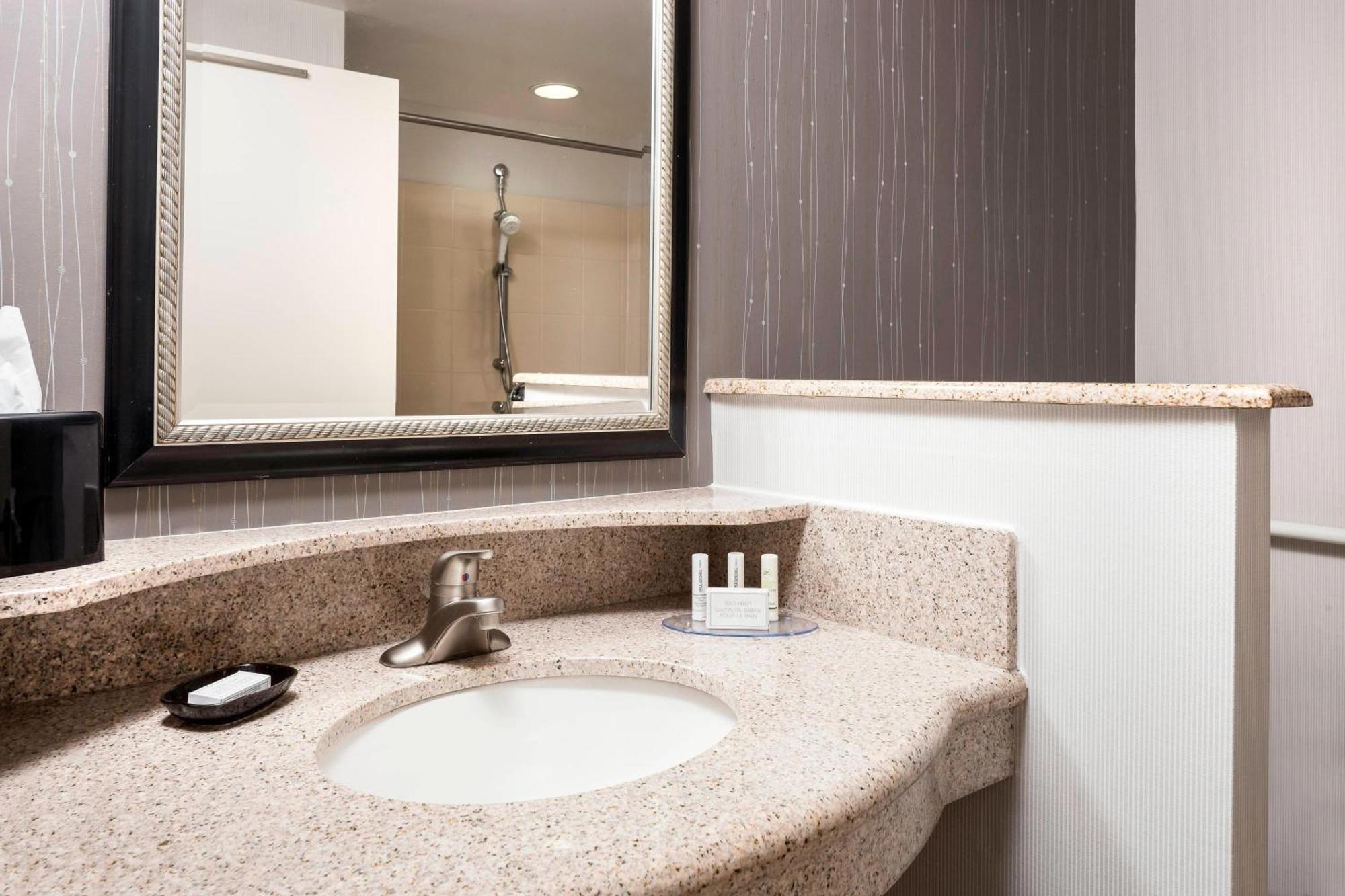 Hotel Courtyard By Marriott Columbia Exterior foto